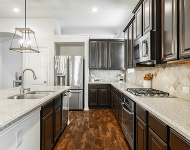 6003 Hedgepark Drive - Photo Thumbnail 17