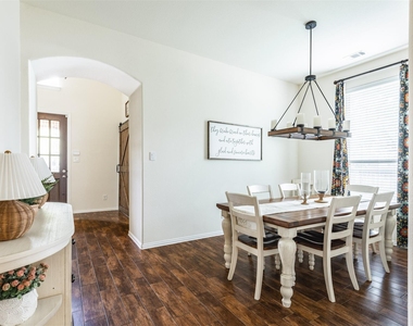 6003 Hedgepark Drive - Photo Thumbnail 12