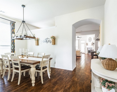 6003 Hedgepark Drive - Photo Thumbnail 13