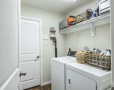 6003 Hedgepark Drive - Photo Thumbnail 32