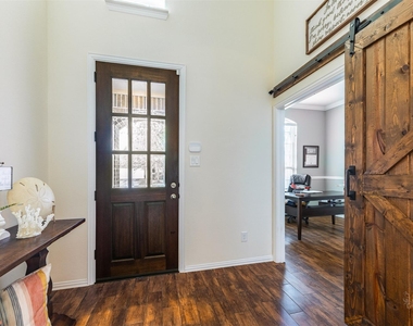 6003 Hedgepark Drive - Photo Thumbnail 9