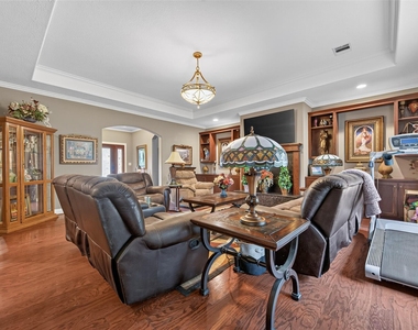 2311 Flamingo Street - Photo Thumbnail 12