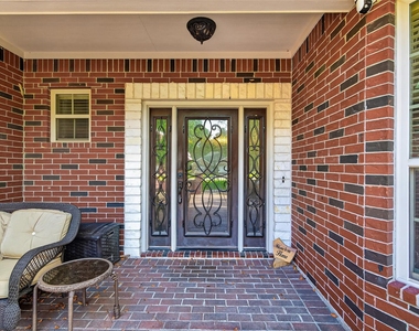 2311 Flamingo Street - Photo Thumbnail 4