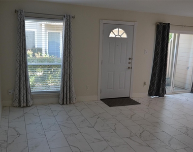 2379 Briarwest Boulevard - Photo Thumbnail 12