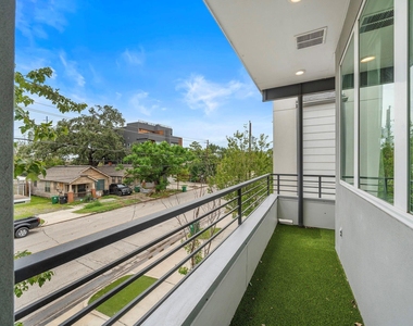 1217 Crockett Street - Photo Thumbnail 19