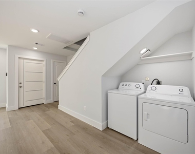 7611 Lawn Street - Photo Thumbnail 4