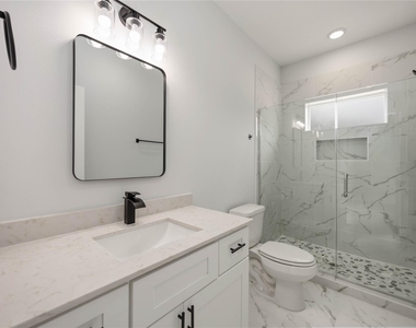 7611 Lawn Street - Photo Thumbnail 8