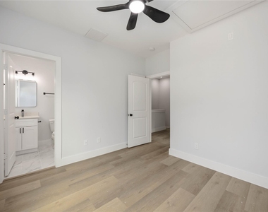 7611 Lawn Street - Photo Thumbnail 14