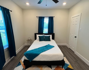 4509 Teton Street - Photo Thumbnail 14
