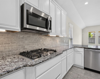 3106 Francisco Bay Pl - Photo Thumbnail 9