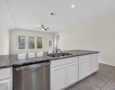 3106 Francisco Bay Pl - Photo Thumbnail 10