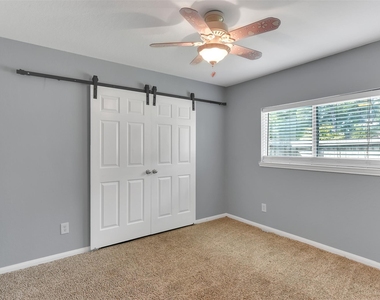 223 Fantasy Lane - Photo Thumbnail 22