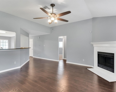 223 Fantasy Lane - Photo Thumbnail 6