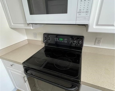 151 Cape Coral Parkway W - Photo Thumbnail 18