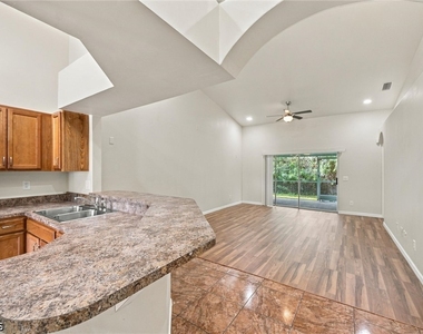 4615 29th Street Sw - Photo Thumbnail 15