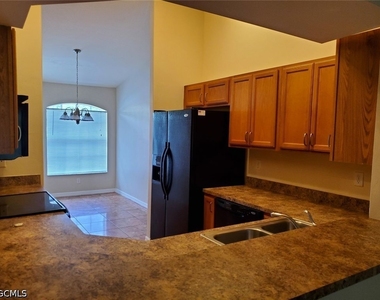 4615 29th Street Sw - Photo Thumbnail 7