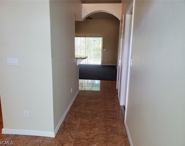 4615 29th Street Sw - Photo Thumbnail 4