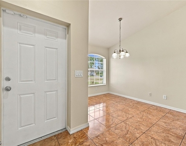 4615 29th Street Sw - Photo Thumbnail 4