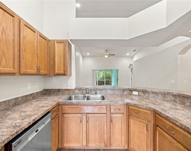 4615 29th Street Sw - Photo Thumbnail 12