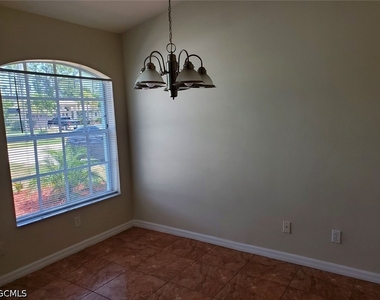 4615 29th Street Sw - Photo Thumbnail 5