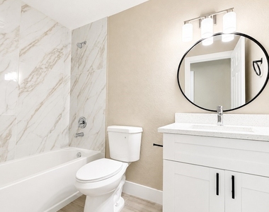 3464 Ne 9th Place - Photo Thumbnail 17