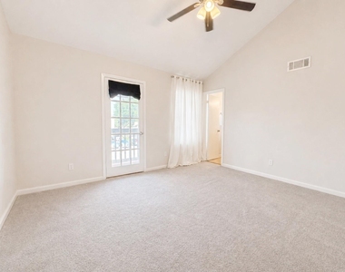 11710 Southlake Drive - Photo Thumbnail 21