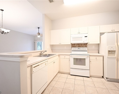 15449 Bellamar Circle - Photo Thumbnail 5