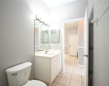 15433 Bellamar Circle - Photo Thumbnail 21