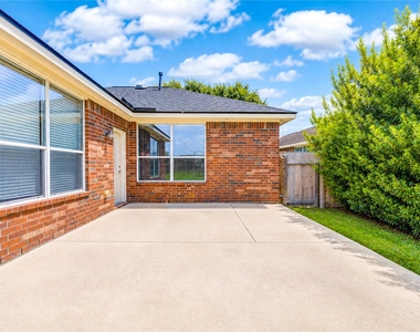 22027 Field Green Drive - Photo Thumbnail 21