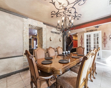 11823 Canyon Mills Drive - Photo Thumbnail 6