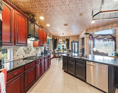 11823 Canyon Mills Drive - Photo Thumbnail 13