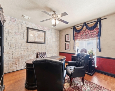 11823 Canyon Mills Drive - Photo Thumbnail 7