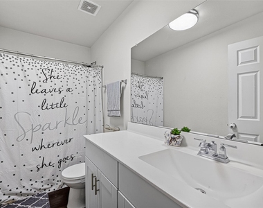 7031 Hobby Wind Ridge Drive - Photo Thumbnail 24