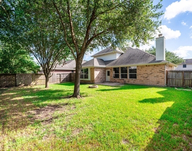 406 Stockbridge Lane - Photo Thumbnail 28