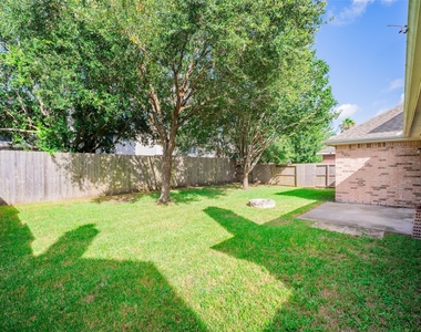 406 Stockbridge Lane - Photo Thumbnail 29