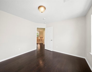 8306 Golden Harbour - Photo Thumbnail 36