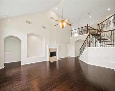 8306 Golden Harbour - Photo Thumbnail 9