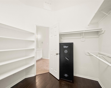 8306 Golden Harbour - Photo Thumbnail 20