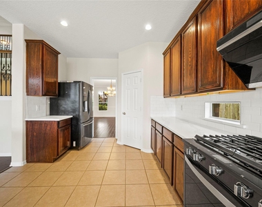 8306 Golden Harbour - Photo Thumbnail 15