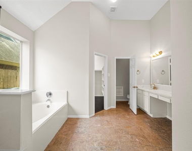 8306 Golden Harbour - Photo Thumbnail 24