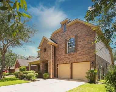 8306 Golden Harbour - Photo Thumbnail 2