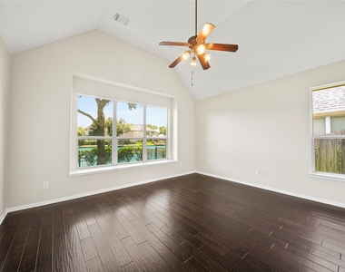 8306 Golden Harbour - Photo Thumbnail 21