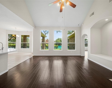 8306 Golden Harbour - Photo Thumbnail 10