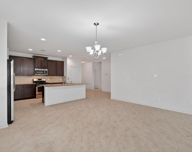 138 Meadow Grove Drive - Photo Thumbnail 18