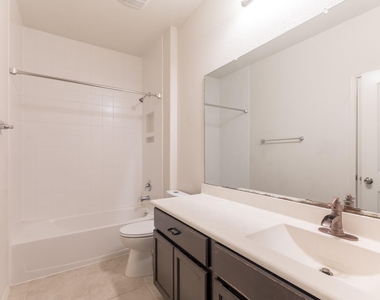 138 Meadow Grove Drive - Photo Thumbnail 33