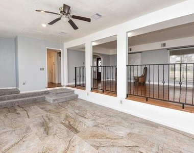 4916 Old Spanish Trail - Photo Thumbnail 15