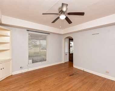 4916 Old Spanish Trail - Photo Thumbnail 6