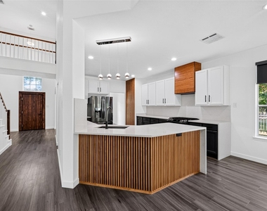 13403 Summer Villa Lane - Photo Thumbnail 13