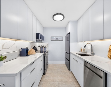 1417 Chesapeake Avenue - Photo Thumbnail 3