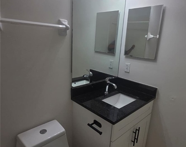 3642 Pine Oak Circle - Photo Thumbnail 12